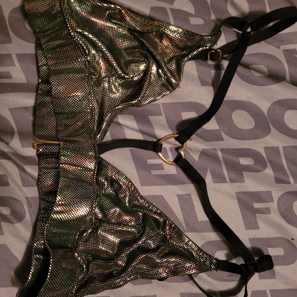 Hot topic bra - Picture 2 of 4